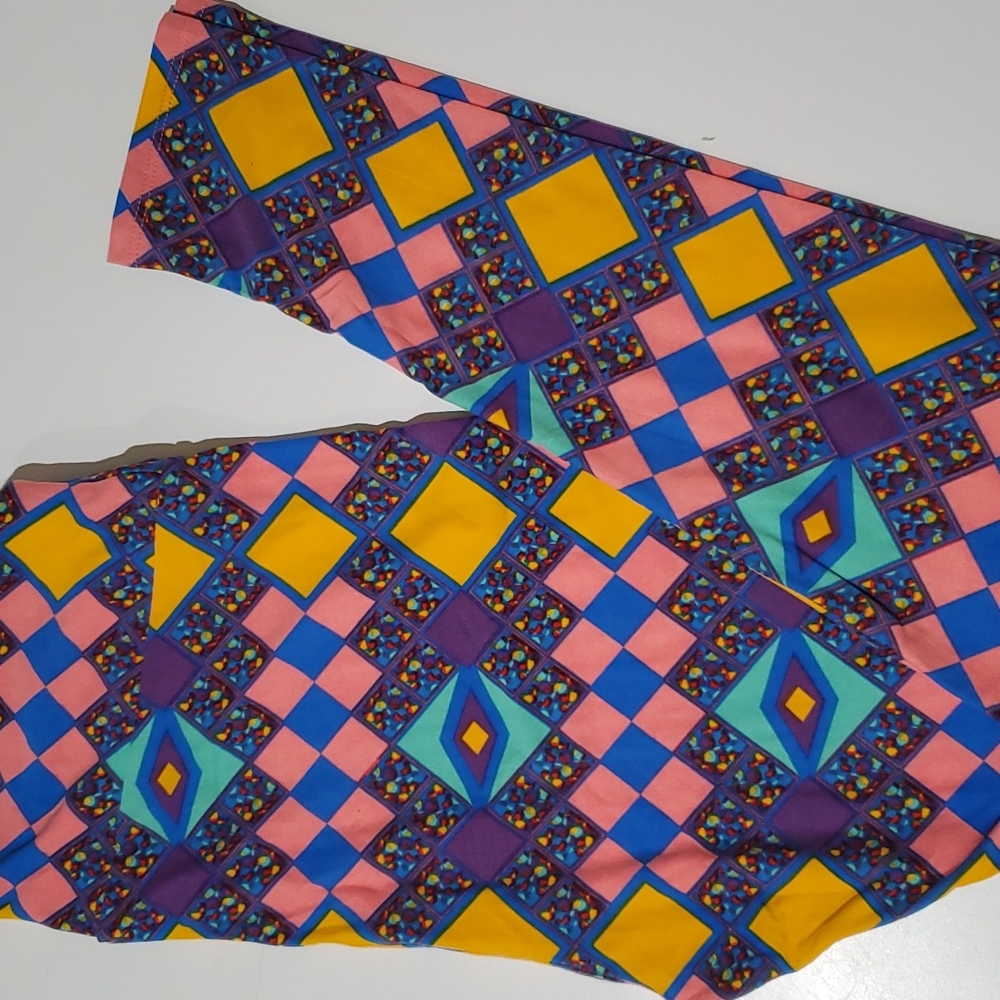 LuLaRoe TC Leggings,  brand new never worn